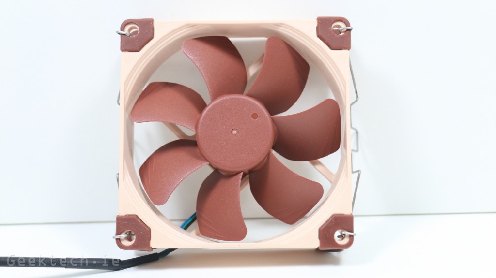 Noctua NH-U9S (13)