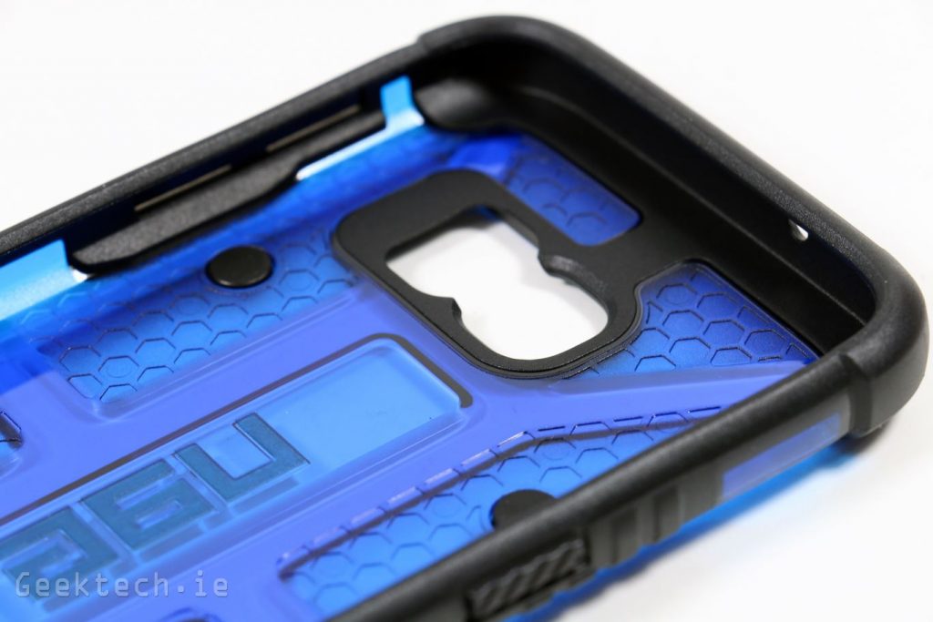 UAG Cobalt for S7 (9)