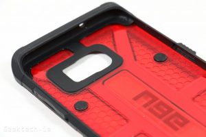 UAG S7 Edge Magma (8)