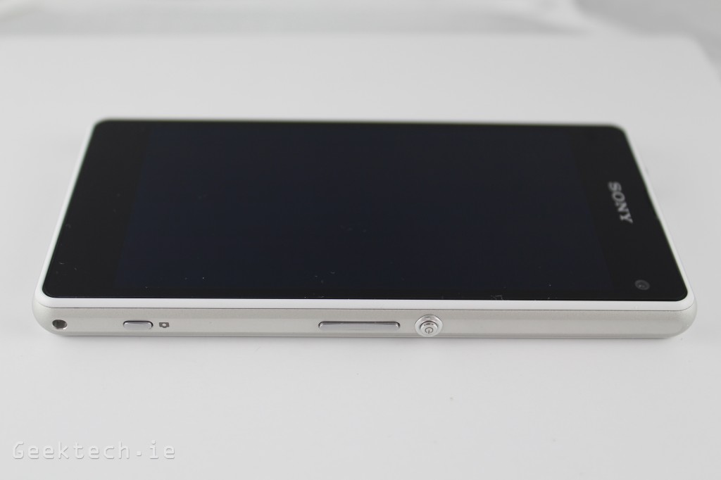 Xperia Z1 Compact right side