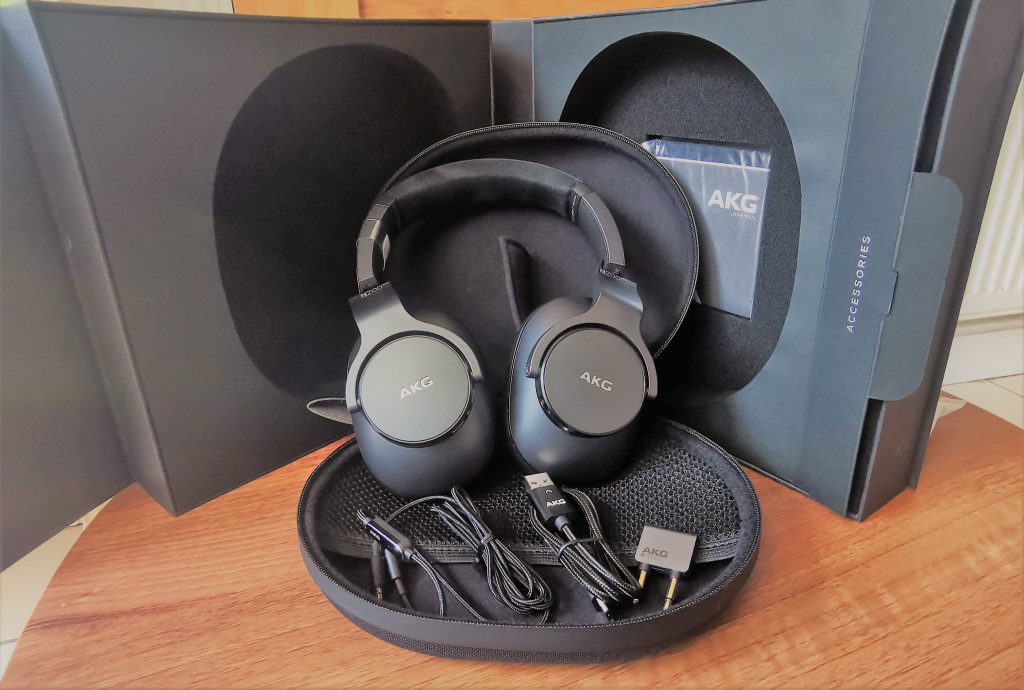 AKG N700 NCM2 Headphones Review Beautiful Sound Beast Geektech.ie